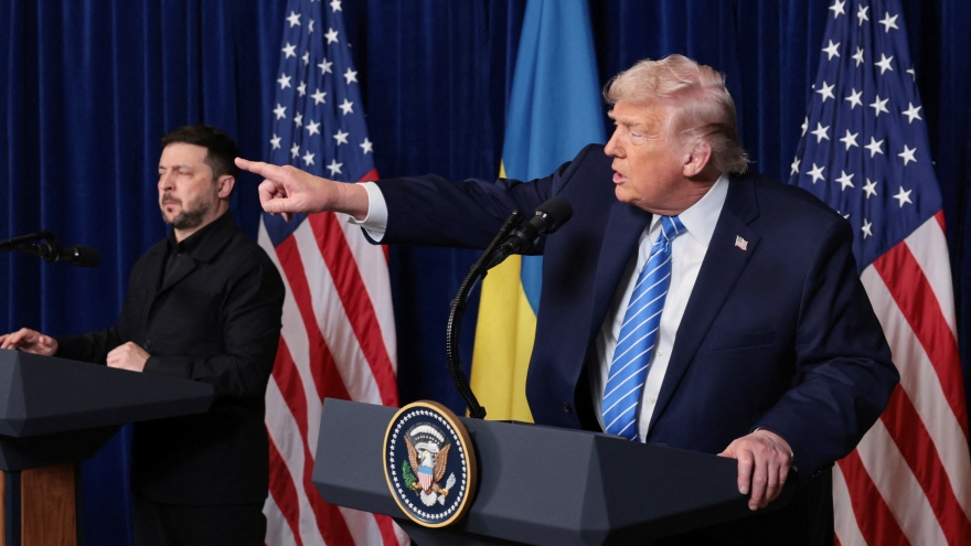 Triển vọng hòa bình Ukraine ngày càng mong manh khi ông Trump liên tục đổi ý