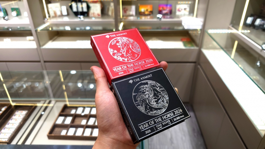 Giá bạc hôm nay 11/3: Giá bạc trong nước điều chỉnh nhẹ