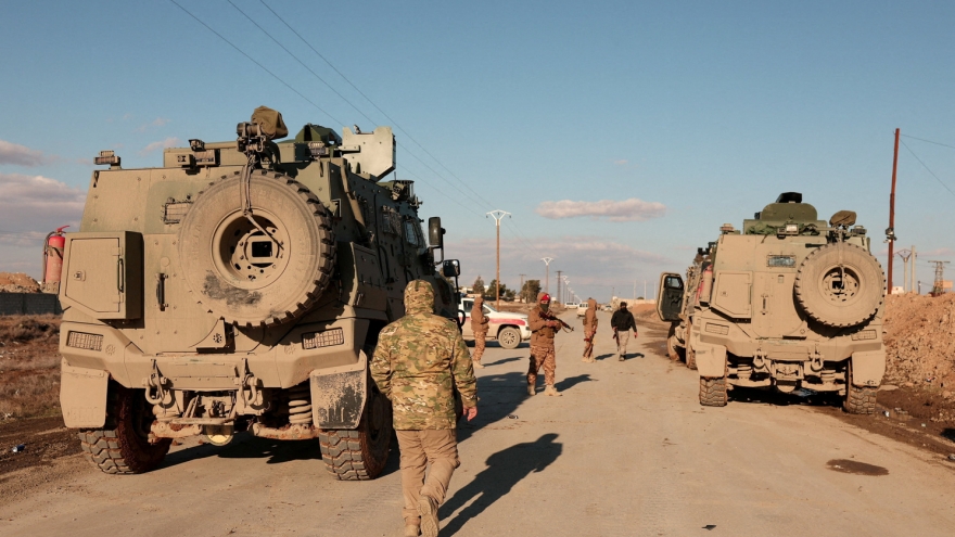 Mỹ chuyển 7.000 phần tử khủng bố IS từ Syria sang Iraq