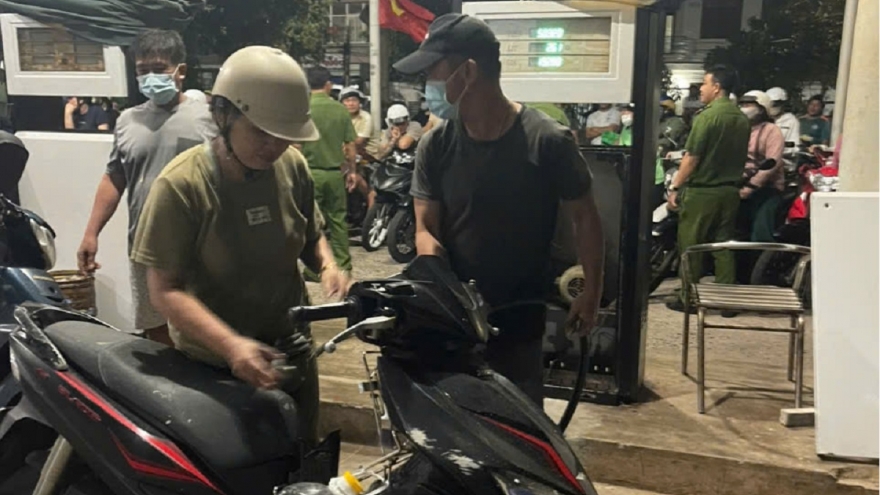 Quân khu 7 sẽ hỗ trợ tạm ứng 29.000 lít xăng cho Đặc khu Phú Quý