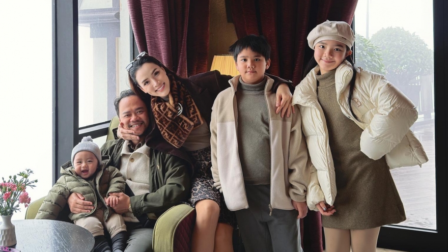 Sao Việt 19/1: Vợ chồng Trang Nhung kỷ niệm 10 năm ngày cưới