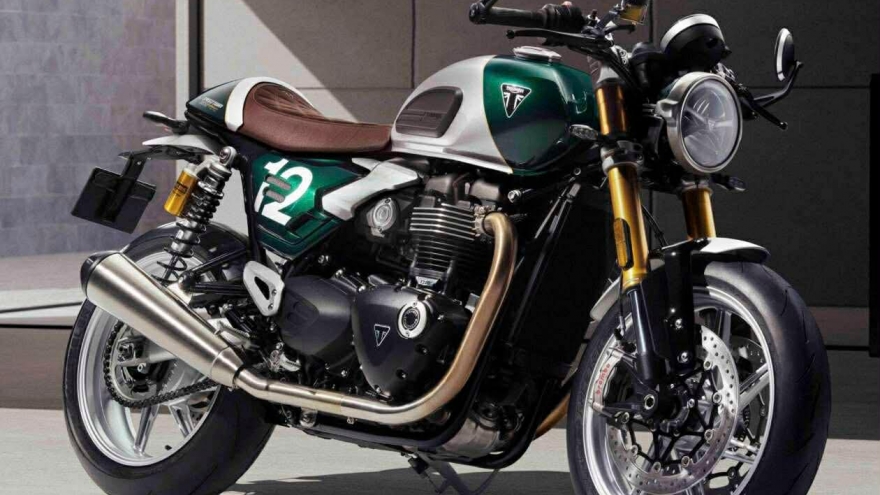 Cận cảnh Triumph Speed Twin 1200 Cafe Racer Edition 2026 bản giới hạn 800 xe