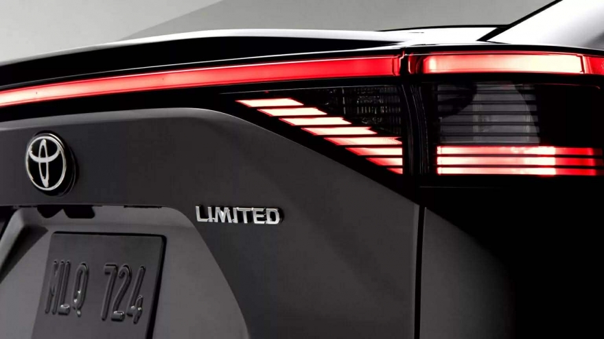 Toyota phải triệu hồi xe vì nhầm lẫn catalogue phụ tùng đèn hậu