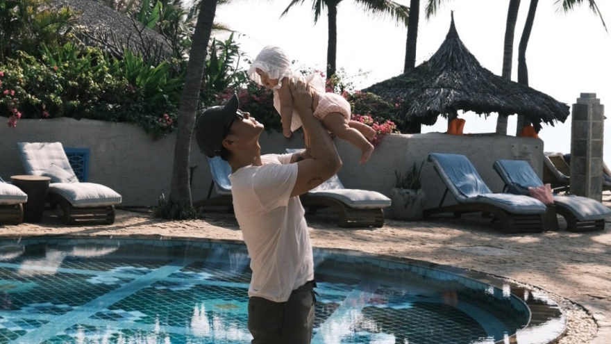 Ngô Thanh Vân - Huy Trần hiếm hoi khoe con gái đáng yêu