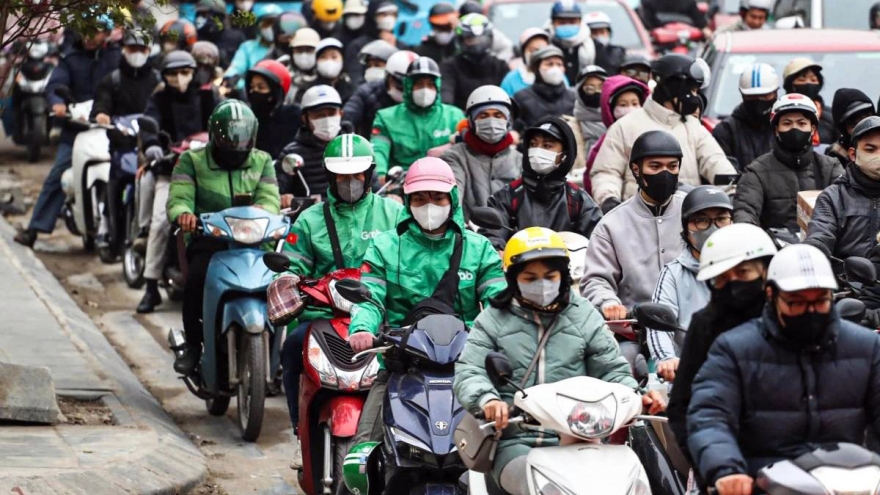 Traffic built up as crowds return to capital city following New Year break