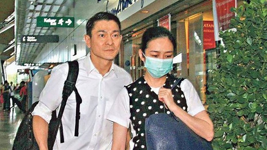 Vợ của Lưu Đức Hoa, một trong “Tứ đại thiên vương” từng trốn dưới gầm xe để hẹn hò