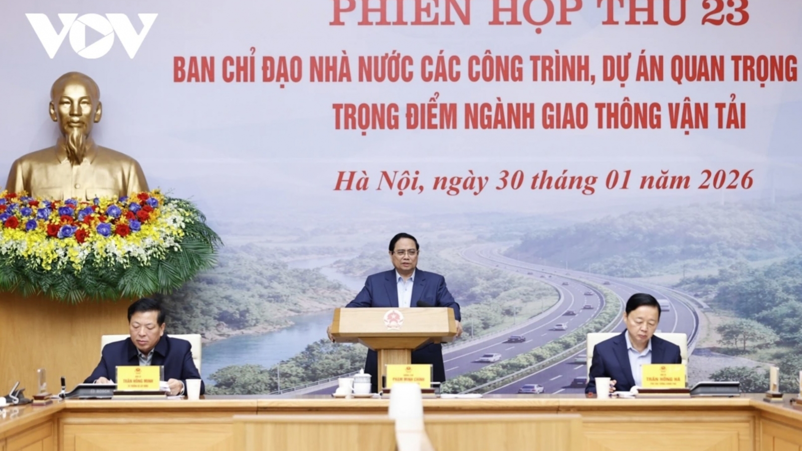Government leader call for greater efforts to finalize 5,000km of expressways by 2030