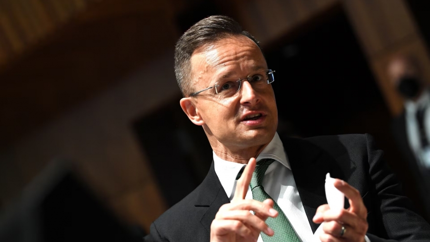 Hungary cảnh báo nguy cơ châu Âu đối đầu trực tiếp với Nga