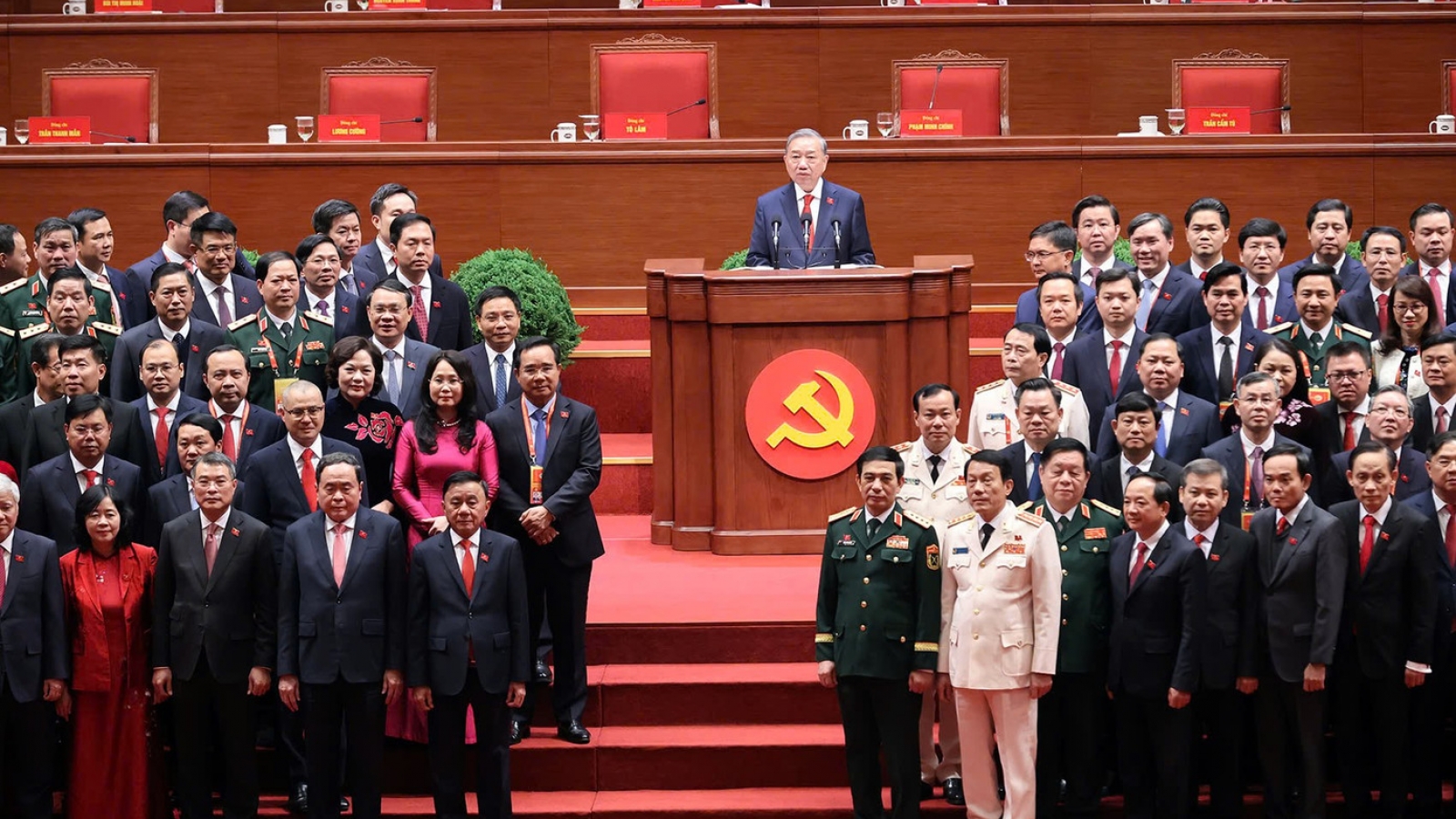Tổng Bí thư Tô Lâm tái đắc cử, Bộ Chính trị khoá mới có 19 uỷ viên