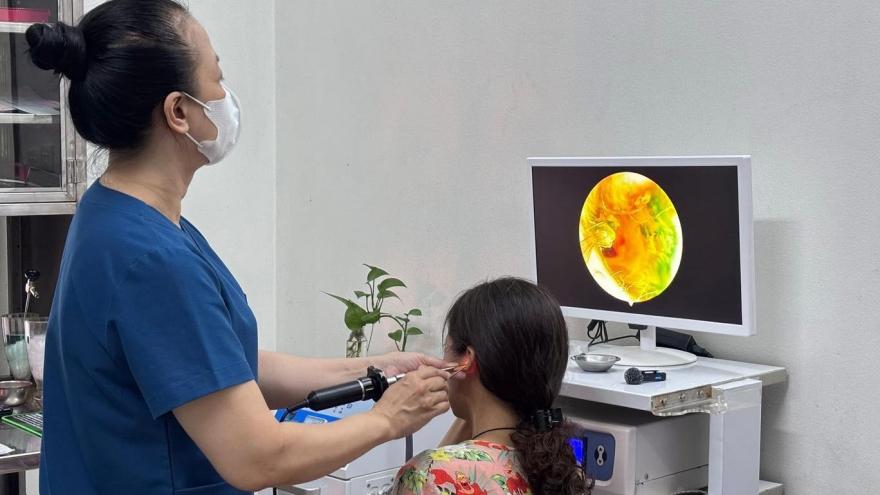 Bệnh tai mũi họng khi thay đổi thời tiết: Những cảnh báo không nên bỏ qua