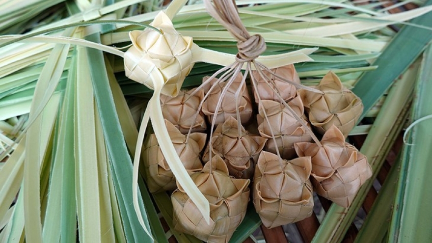 Ka Tum cake blends Khmer culinary craft and cultural belief