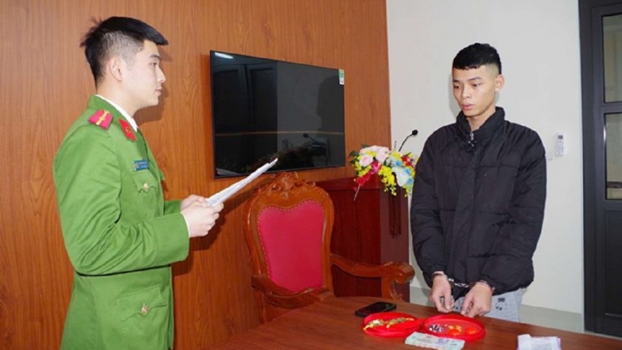 Bắt đối tượng trộm cắp 47 triệu đồng và 8 chỉ vàng