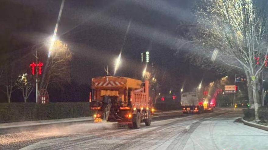 Trung Quốc hứng đợt rét đậm đầu tiên với nhiệt độ giảm sâu và tuyết rơi dày