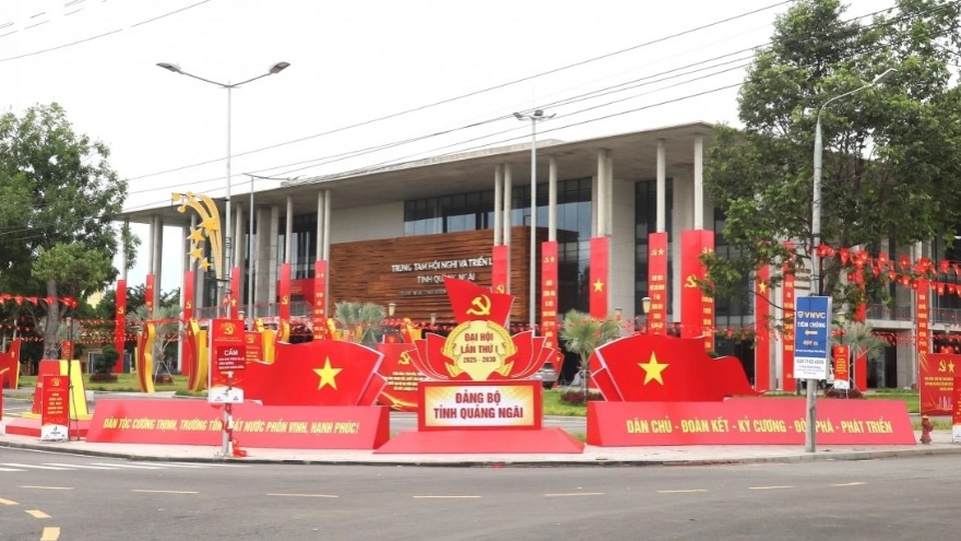 Int’l organisations closely follow policy directions in Party Congress XIV documents