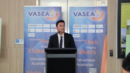 Australian partners, OVs voice strong support for 14th National Party Congress