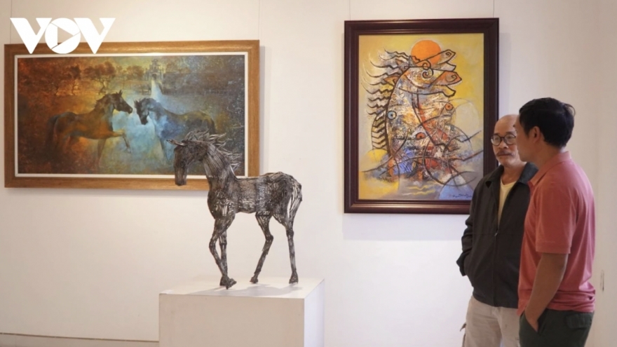 “Ngựa với sắc xuân Bính Ngọ 2026” fine art exhibition opens in Hue