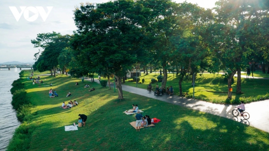 Bình yên là khi sống tử tế, biết đủ và biết ơn