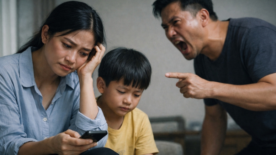 Tôi kiệt sức vì những cơn ghen mù quáng và lời lẽ tục tĩu của chồng