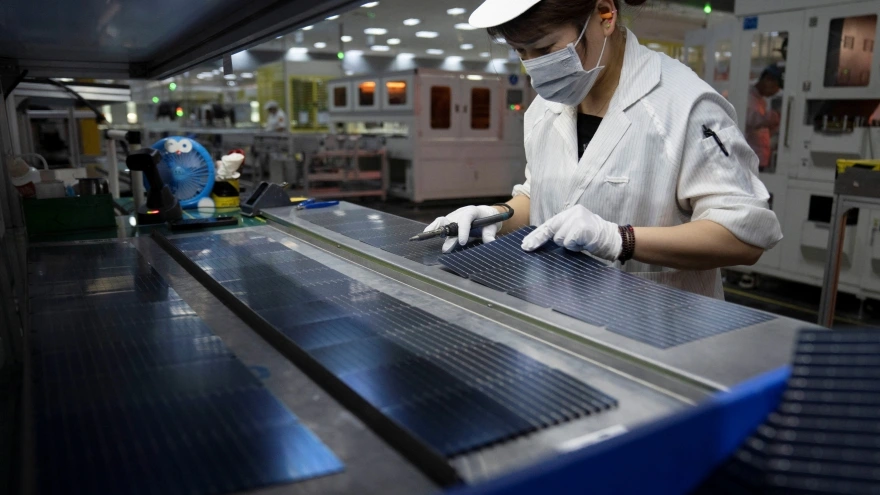 Trung Quốc áp thuế chống bán phá giá với polysilicon từ Mỹ và Hàn Quốc thêm 5 năm