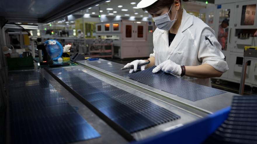 Trung Quốc áp thuế chống bán phá giá với polysilicon từ Mỹ và Hàn Quốc thêm 5 năm