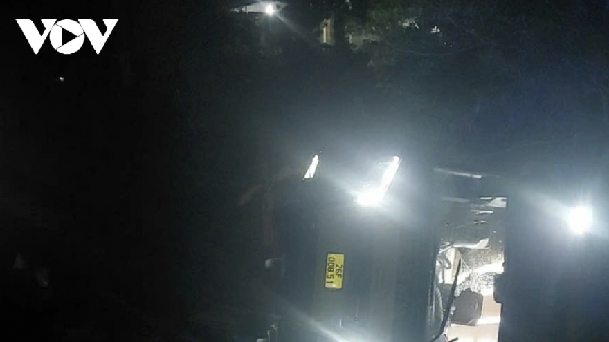 Passenger bus plunges into drainage culvert, killing three in Son La
