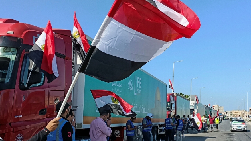 Ai Cập tăng cường đưa hàng cứu trợ nhân đạo đến Gaza