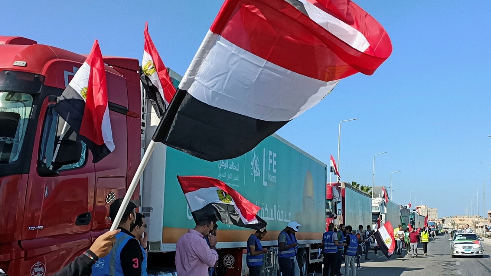 Ai Cập tăng cường đưa hàng cứu trợ nhân đạo đến Gaza