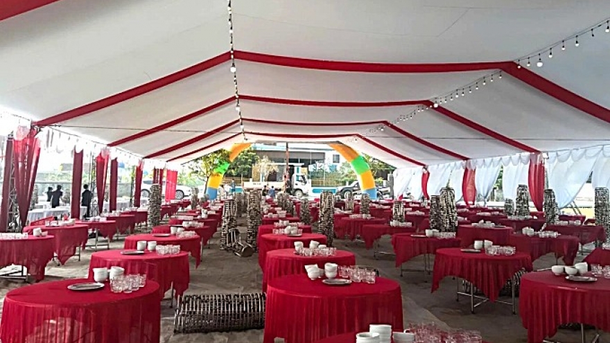 Gia đình cầu thủ Đình Bắc làm 100 mâm cỗ, tri ân người dân quê nhà