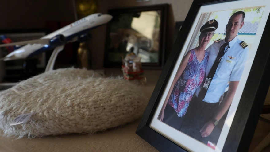 Sợ mất việc, phi công che giấu vấn đề sức khoẻ tâm thần?