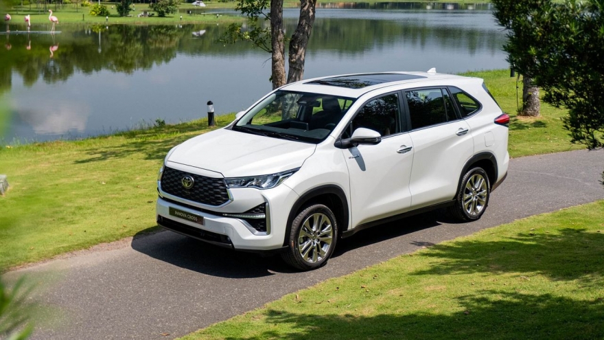 Top xe Hybrid bán chạy nhất năm 2025: Toyota phủ kín bảng xếp hạng