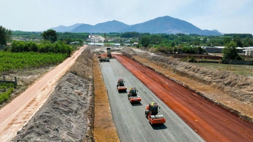 Đôn đốc tiến độ thi công dự án cao tốc Biên Hòa - Vũng Tàu