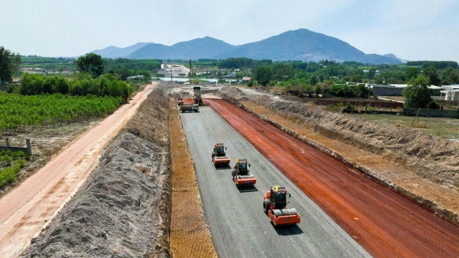Đôn đốc tiến độ thi công dự án cao tốc Biên Hòa - Vũng Tàu