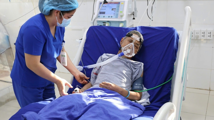 Sơn La: Cấp cứu thành công bệnh nhân ngộ độc paracetamol do tự ý uống quá liều