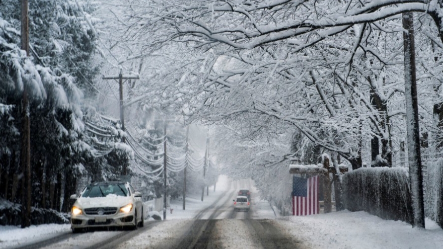 New Jersey tuyên bố tình trạng khẩn cấp khi miền Đông nước Mỹ đối phó bão tuyết