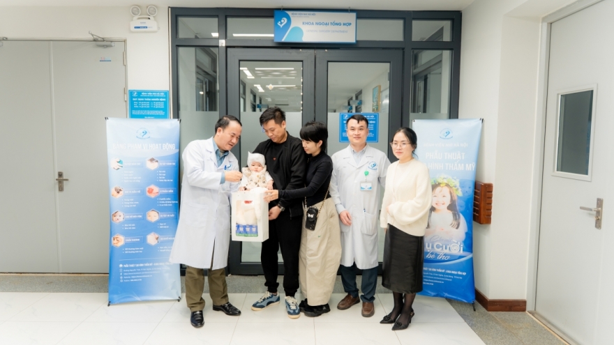 Cảnh báo bệnh nguy hiểm từ dấu hiệu bất thường trên vùng hộp sọ của trẻ