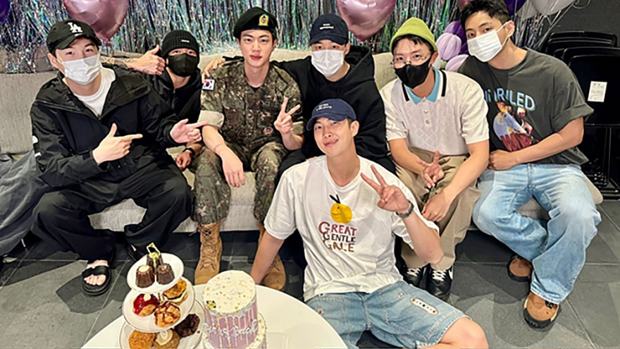 “Nóng” vé xem trực tiếp các buổi diễn trong “Arirang” của BTS tại Goyang và Tokyo