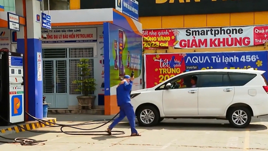 Vĩnh Long bảo đảm đầy đủ xăng dầu, gas phục vụ Nhân dân dịp Tết Nguyên đán