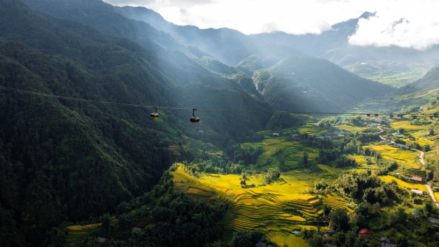 Japanese media amazed at reaching the “Roof of Indochina” without climbing