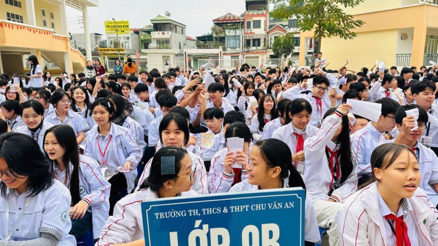 Chọn môn thi thứ ba vào lớp 10: Làm sao để giảm áp lực?