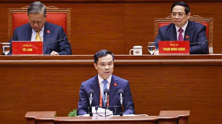 Hoàn thiện lý luận về đường lối đổi mới của Đảng trong kỷ nguyên vươn mình