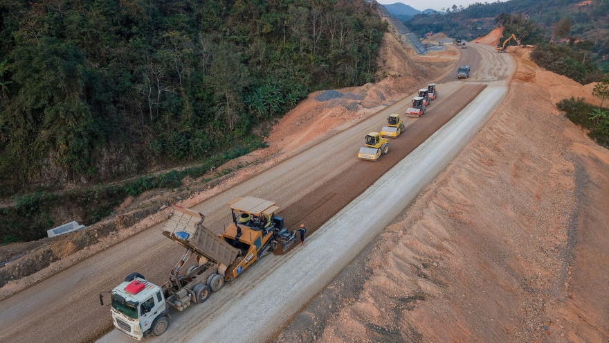 Tập đoàn Đèo Cả tăng sở hữu trực tiếp, củng cố vai trò chủ lực của HHV