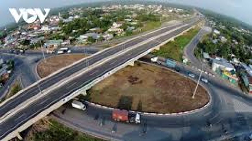 Từ thể chế đến thi công: 6 bài học hoàn thành vượt mốc 3.000km đường bộ cao tốc