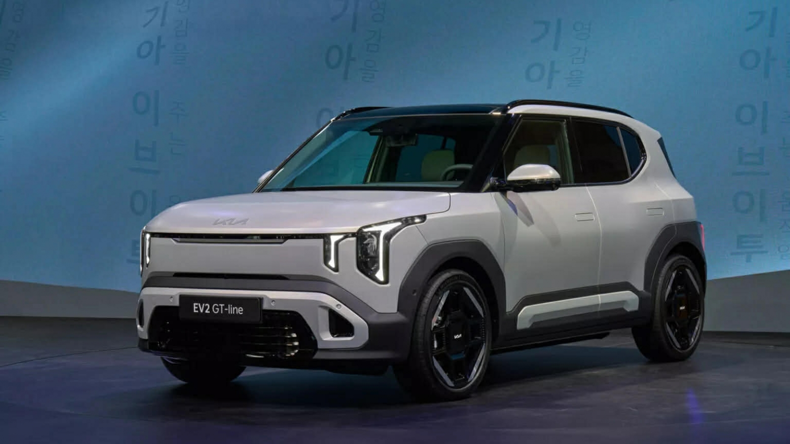 Kia EV2 chính thức ra mắt, giá hơn 900 triệu đồng