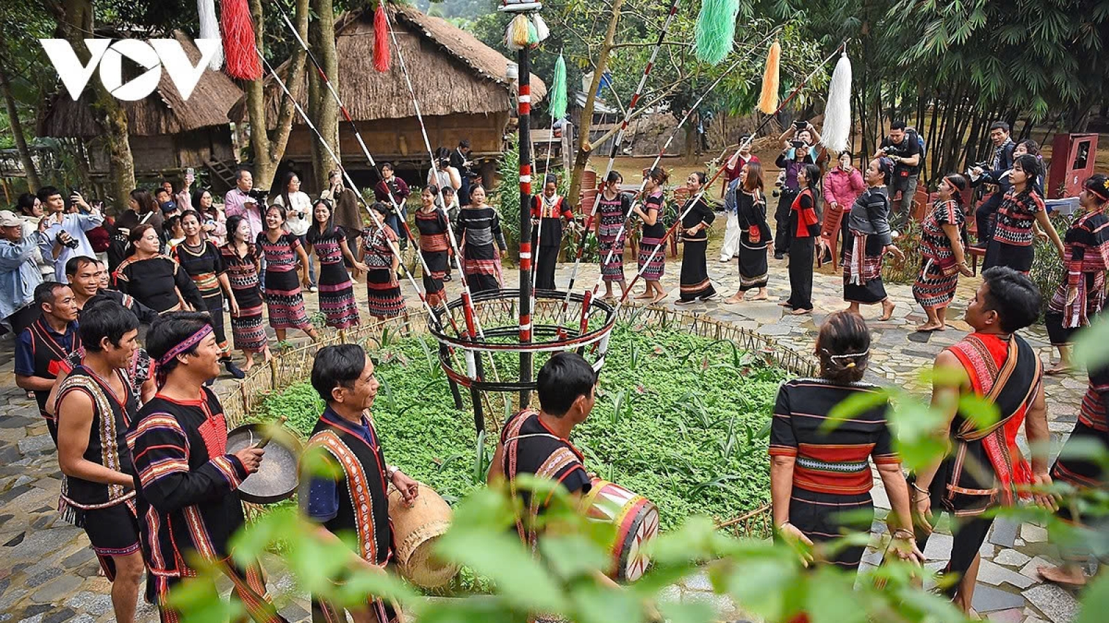 When a wedding becomes a village festival in Central Highlands