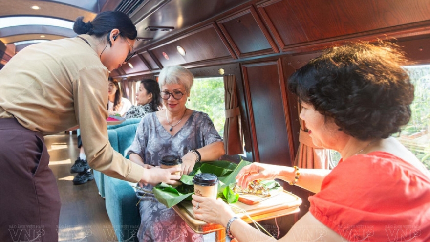 Australian newspaper highlights experience on Hanoi Five Gates train