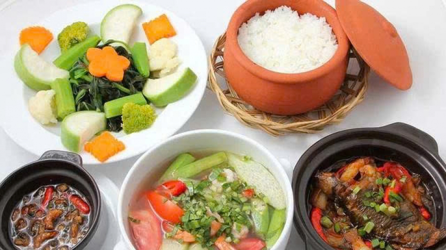 Giảm cân bằng cách không ăn tinh bột buổi tối: Nên hay không?