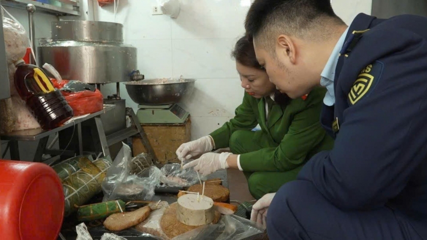 Ăn giò chả có hàn the, người tiêu dùng bị ảnh hưởng sức khỏe ra sao?