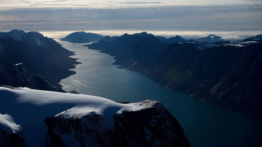 Nóng thế giới ngày 8/1: Mỹ để ngỏ khả năng sử dụng quân đội để kiểm soát Greenland