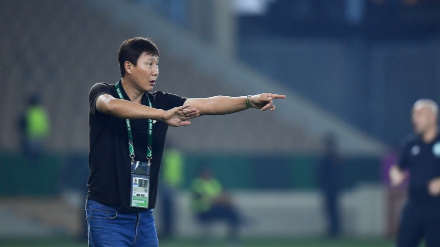 HLV Kim Sang Sik khen ngợi "người hùng" của U23 Việt Nam