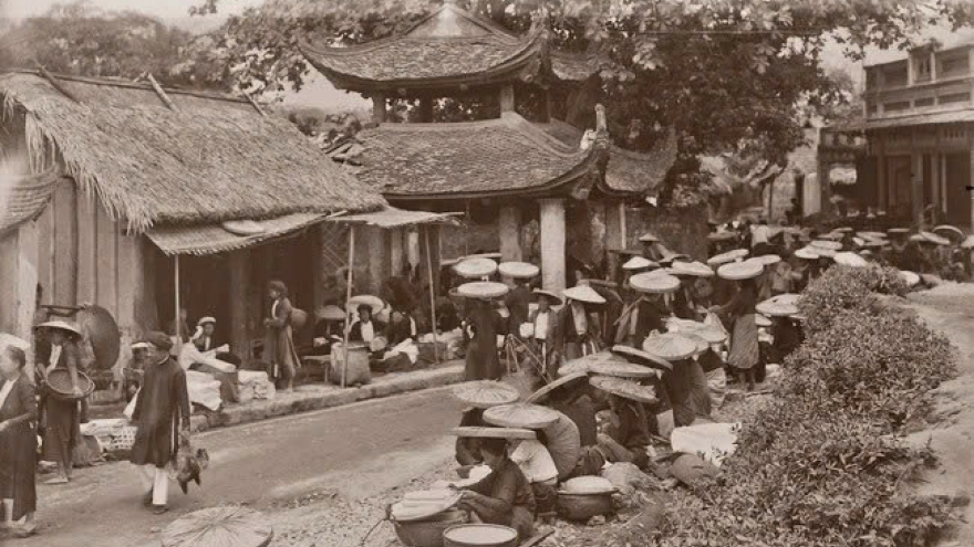 Ít ai ngờ ẩm thực đường phố Hà Nội không phải tự nhiên xuất hiện